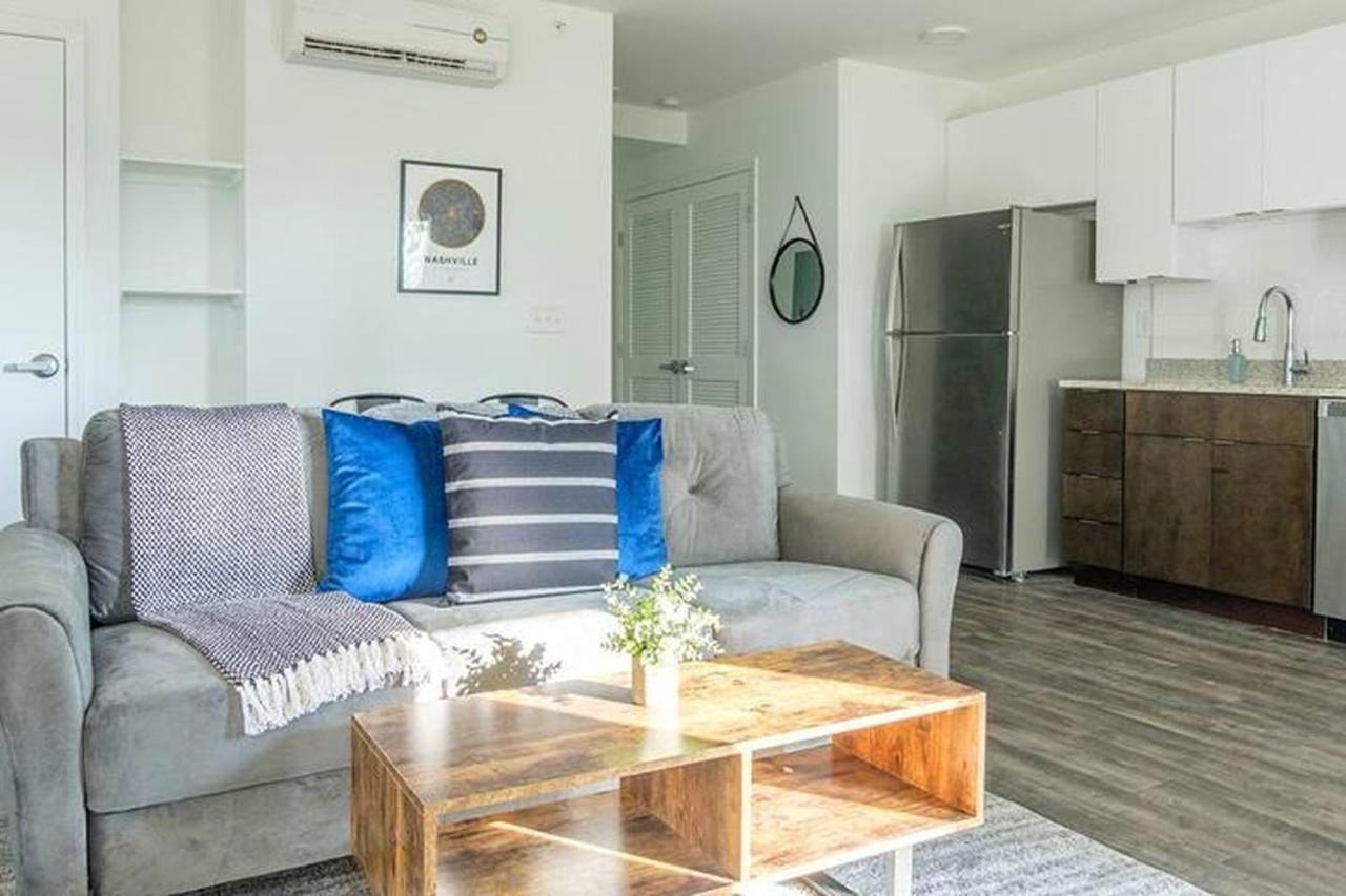 Frontdesk Fairfax Flats West End Нэшвилл Номер фото